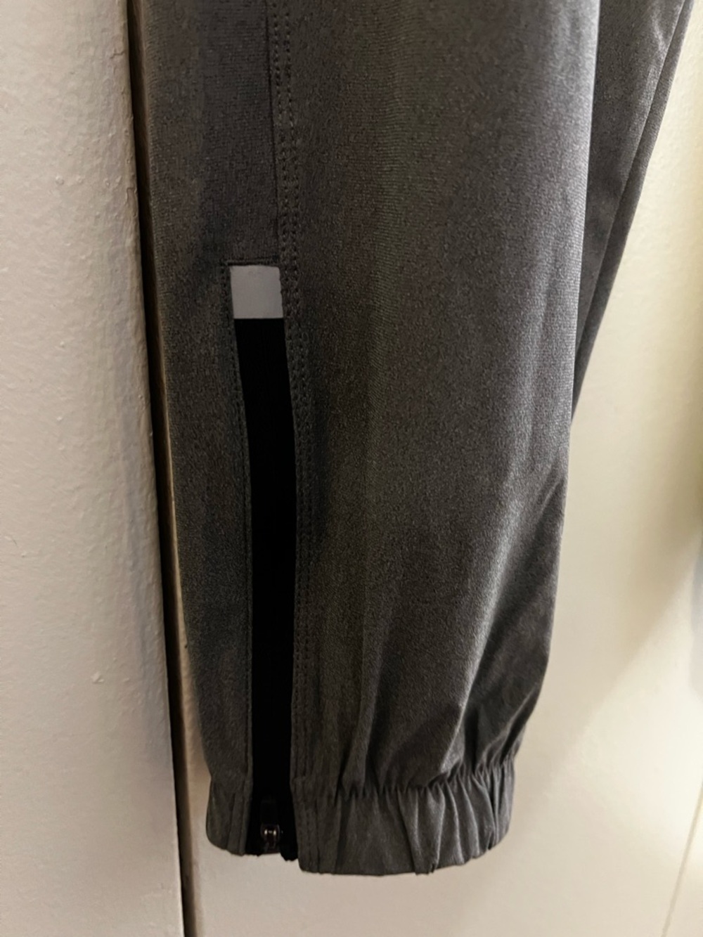 Men's Dark Gray Jogger Sweatpants - Lightweight Everyday Comfort (Size XL) - Picture 3 of 9